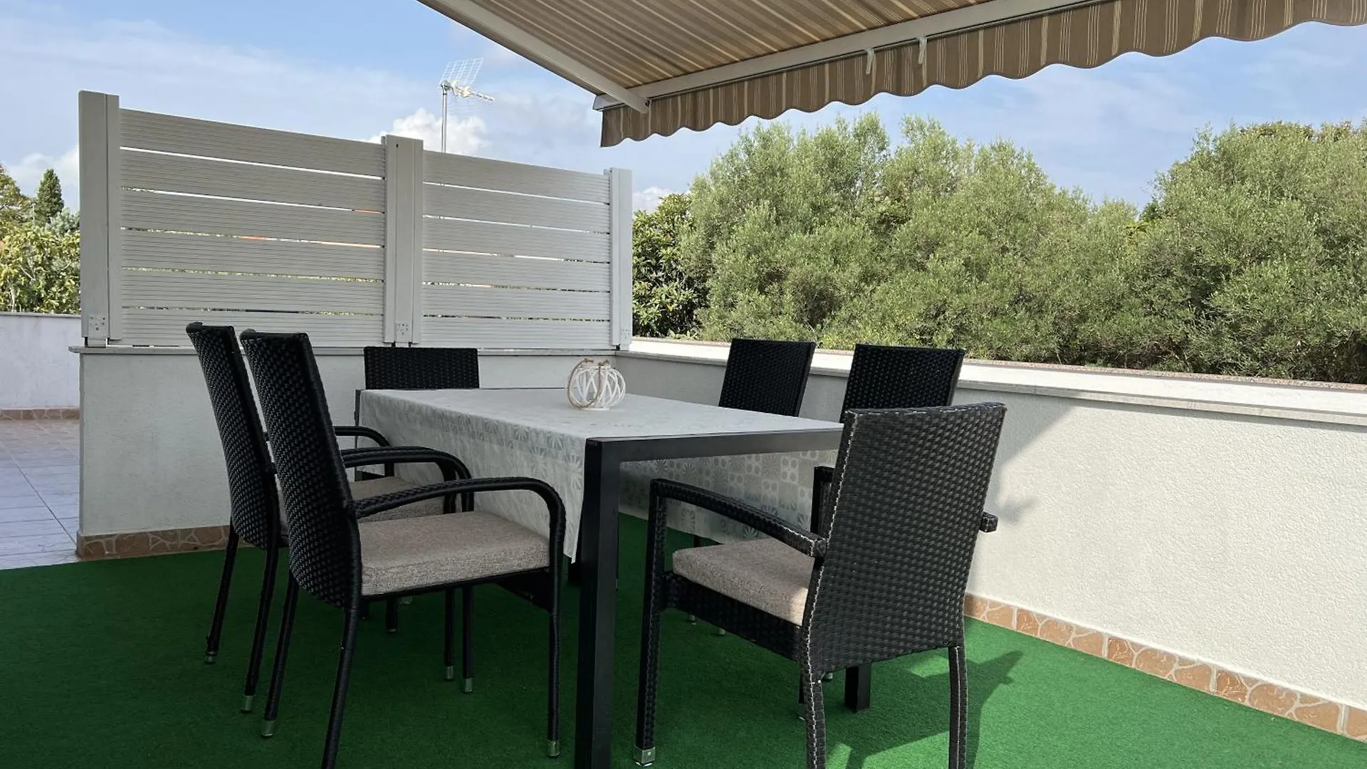 Apartment With Pool In Kornic